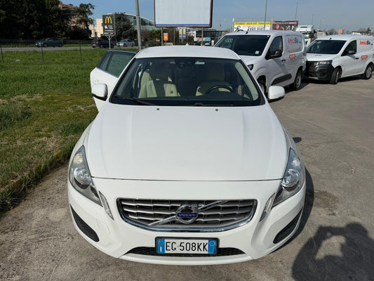 Volvo V60 2.0 Diesel 163 CV Summum – 2011