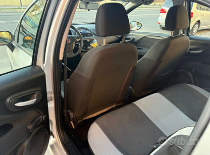 Fiat Punto Evo 1.4 Natural Power (Benzina/Metano) – 2013 Impianto Metano di Casa Madre