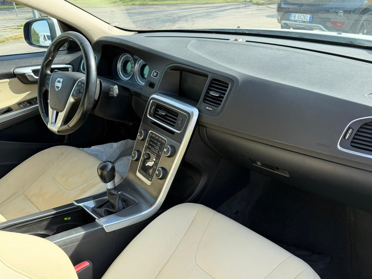 Volvo V60 2.0 Diesel 163 CV Summum – 2011