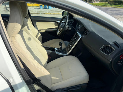Volvo V60 2.0 Diesel 163 CV Summum – 2011